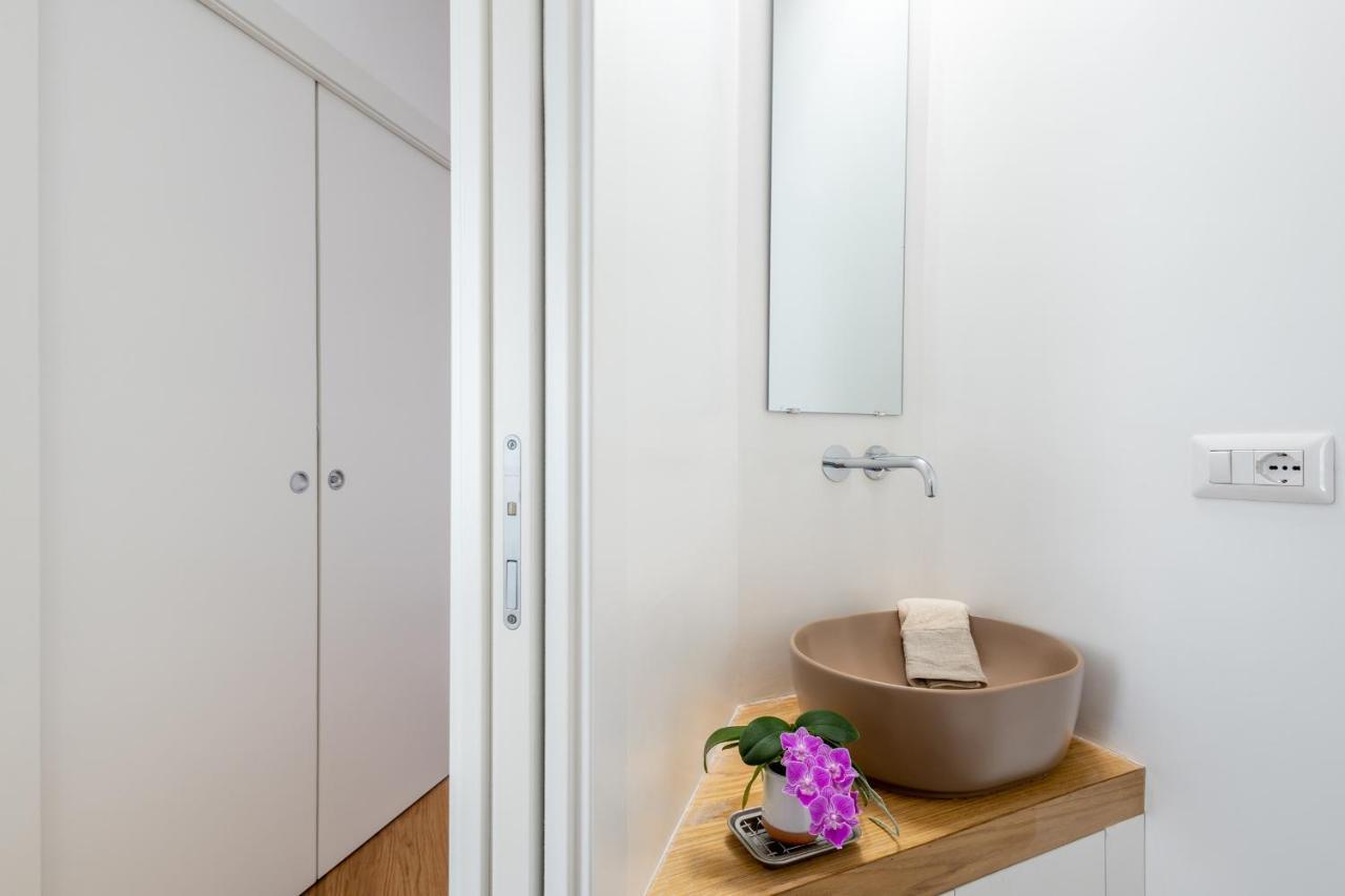 Iflat Wood And Marble Riverfront Appartamento